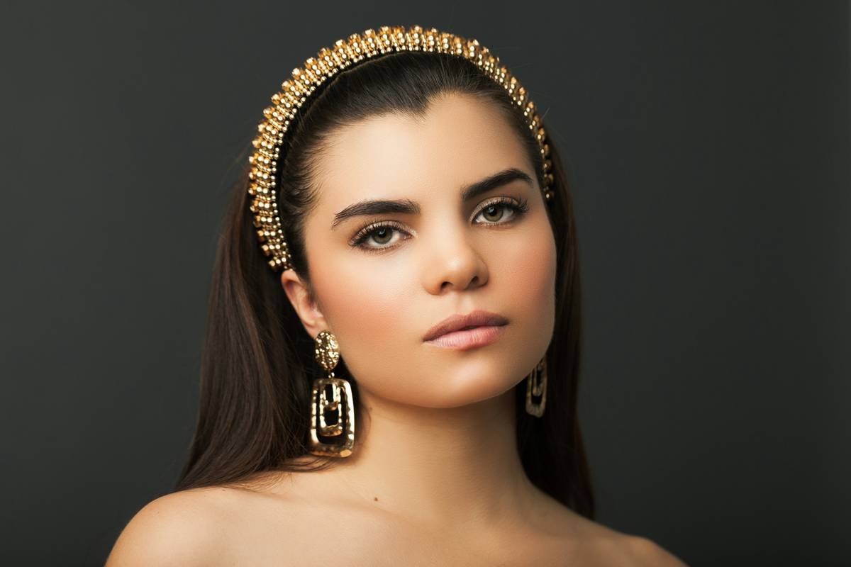 Crystal Hair Pins: The Underrated Power Move in Every Stylist’s Toolkit