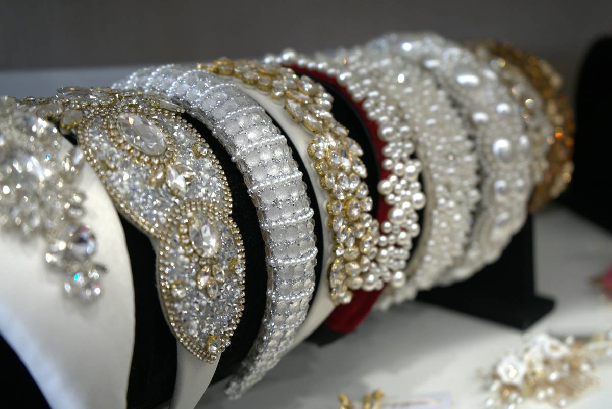 Why Your Decorative Headbands Are Doing More Than Just Holding Back Hair (And How to Choose the Right Ones)